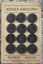 12 Knopen - Been 17 mm