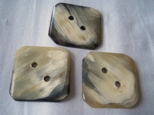 3 Antieke knopen 4,2 cm